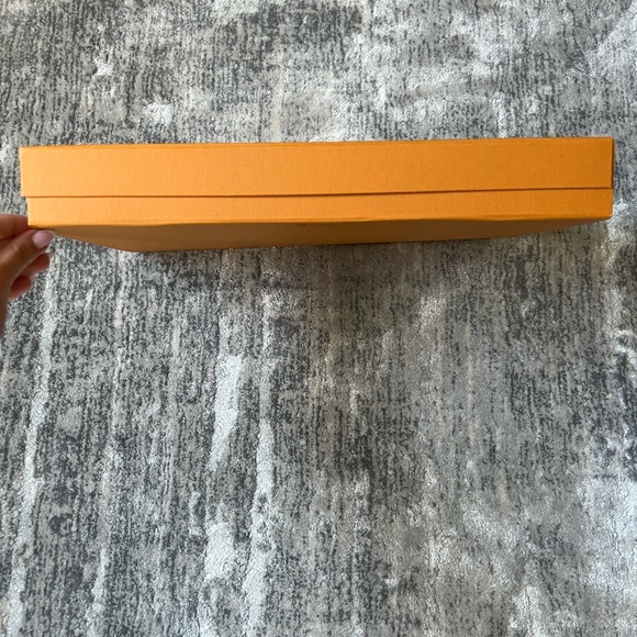 Authentic Louis Vuitton medium size box - Picture 2 of 3